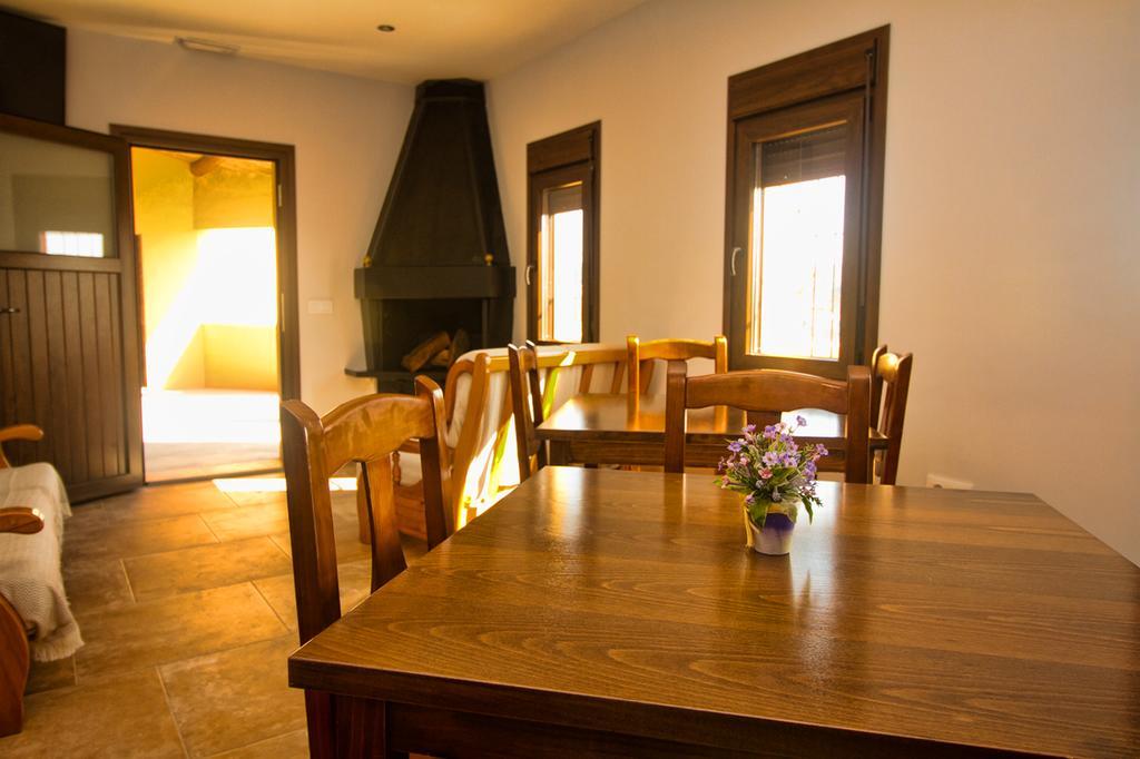 Casa Codeta Guest House La Almunia de San Juan Luaran gambar